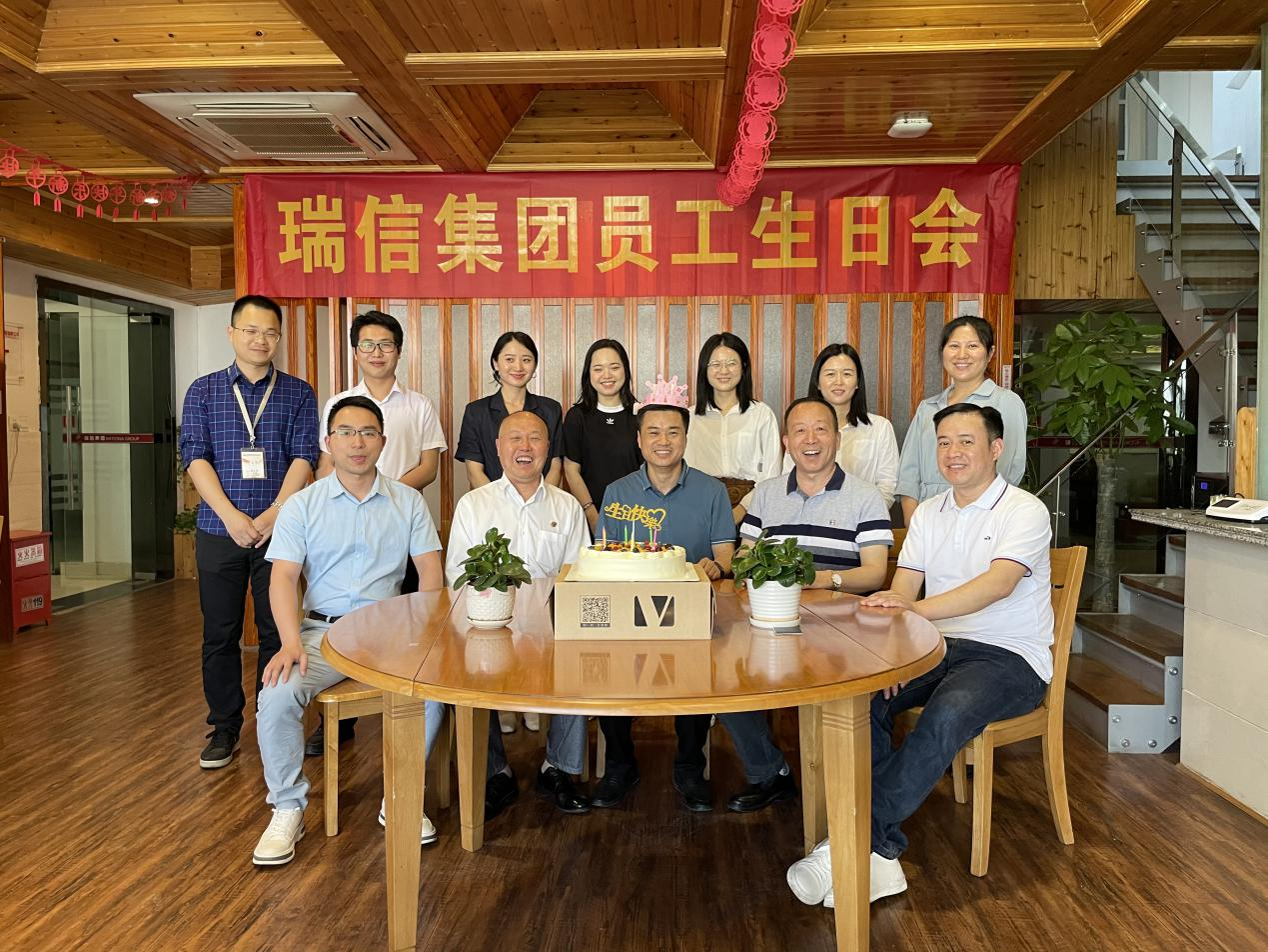 五月生日会 | 点滴时光，，相聚为你